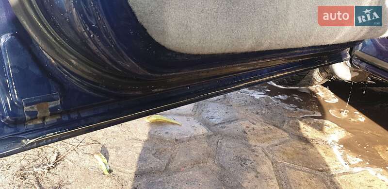 Минивэн Chrysler Voyager 2006 в Жовкве