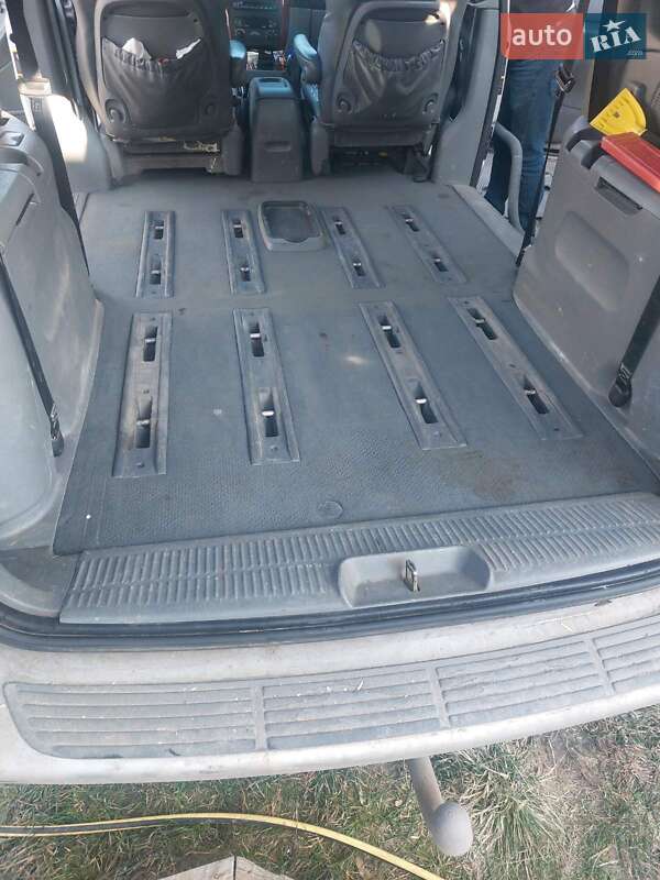 Мінівен Chrysler Voyager 2005 в Михайлівці-Рубежівці