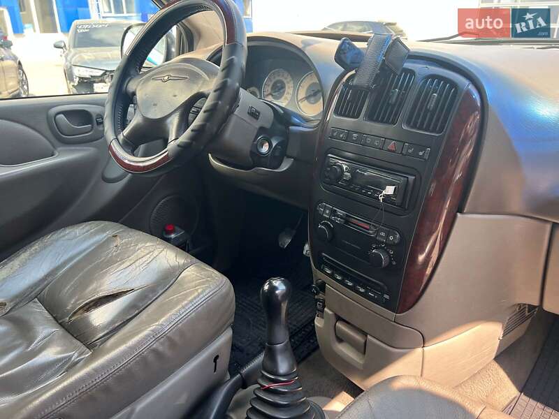 Минивэн Chrysler Voyager 2001 в Одессе