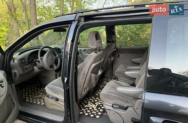 Минивэн Chrysler Voyager 2002 в 