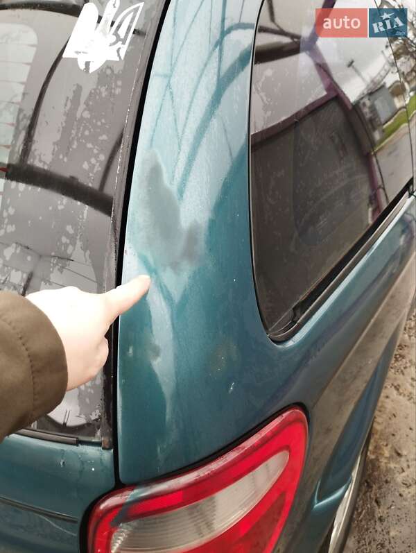 Минивэн Chrysler Voyager 2001 в Киеве