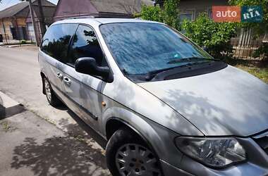 Минивэн Chrysler Voyager 2005 в 