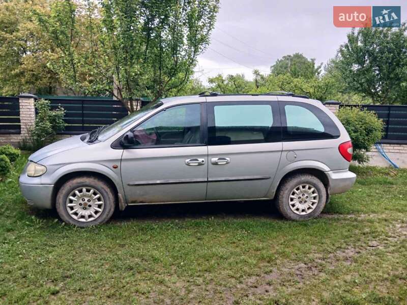 Минивэн Chrysler Voyager 2001 в Ивано-Франковске