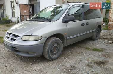 Минивэн Chrysler Voyager 1998 в Дрогобыче
