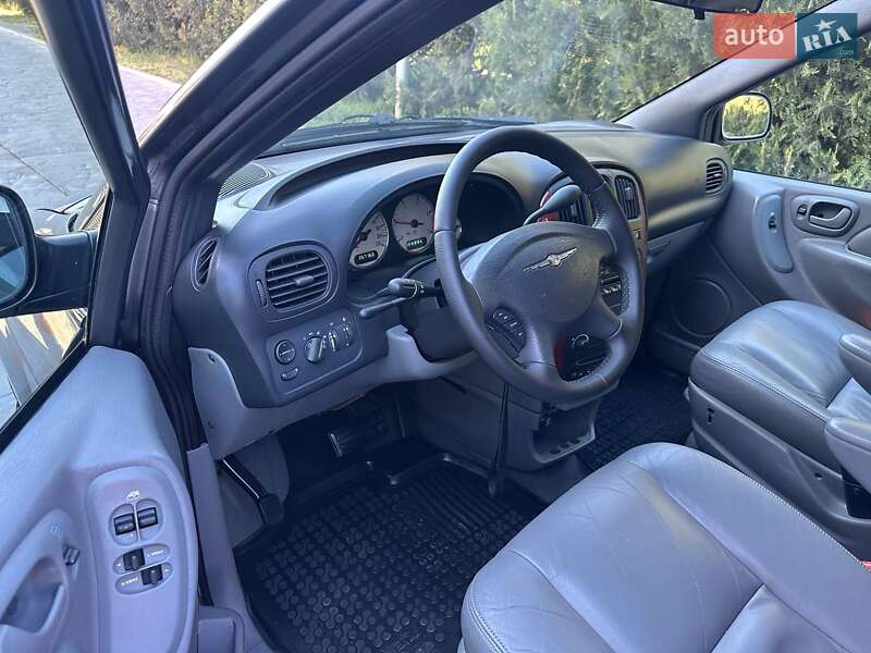 Минивэн Chrysler Voyager 2004 в Великодолинском фото 15 Минивэн Chrysler Voyager 2004 в Великодолинском