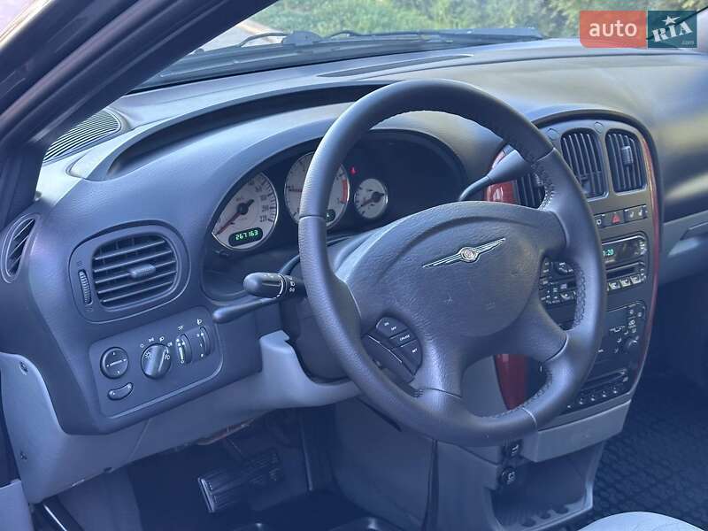 Минивэн Chrysler Voyager 2004 в Великодолинском фото 20 Минивэн Chrysler Voyager 2004 в Великодолинском