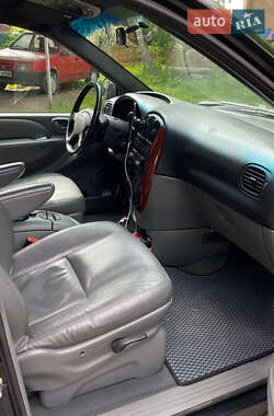 Мінівен Chrysler Voyager 2005 в 