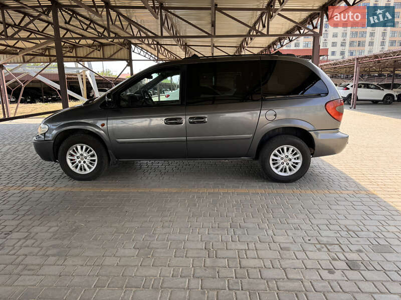 Минивэн Chrysler Voyager 2004 в Одессе