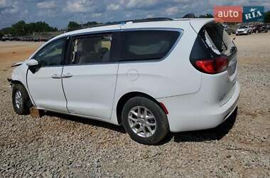 Минивэн Chrysler Voyager 2021 в 