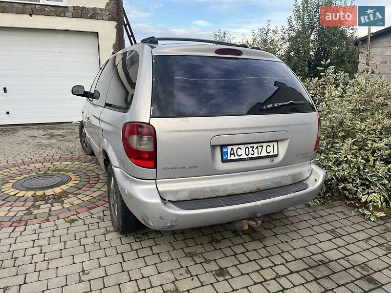 Минивэн Chrysler Voyager 2001 в Луцке