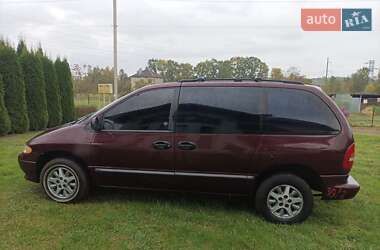 Минивэн Chrysler Voyager 1998 в 