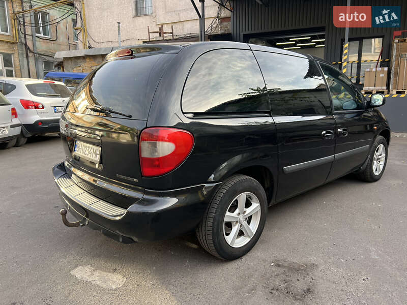 Минивэн Chrysler Voyager 2006 в Одессе