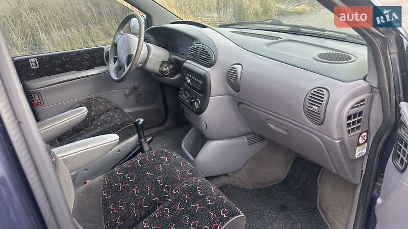 Минивэн Chrysler Voyager 2000 в Киеве фото 2 Минивэн Chrysler Voyager 2000 в Киеве