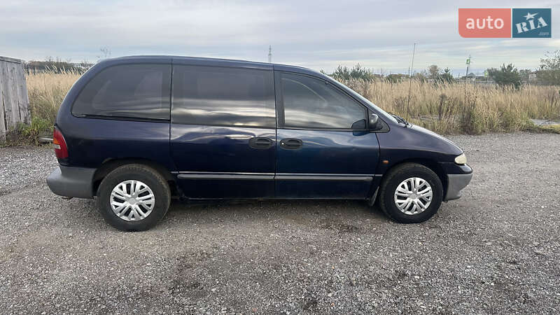 Минивэн Chrysler Voyager 2000 в Киеве фото 6 Минивэн Chrysler Voyager 2000 в Киеве