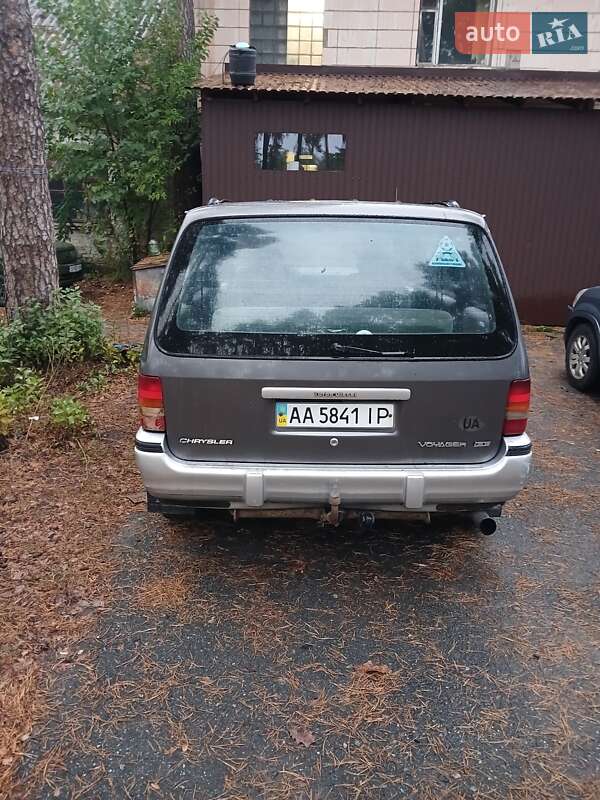 Минивэн Chrysler Voyager 1993 в Клавдиевом-Тарасове фото 6 Минивэн Chrysler Voyager 1993 в Клавдиевом-Тарасове