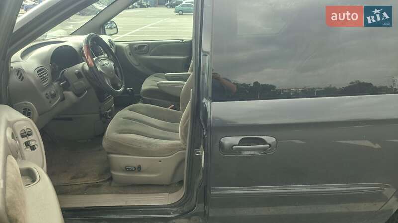 Мінівен Chrysler Voyager 2001 в Києві фото 14 Мінівен Chrysler Voyager 2001 в Києві