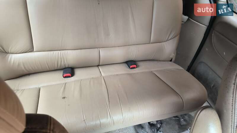 Седан Chrysler Voyager 1999 в Ужгороді