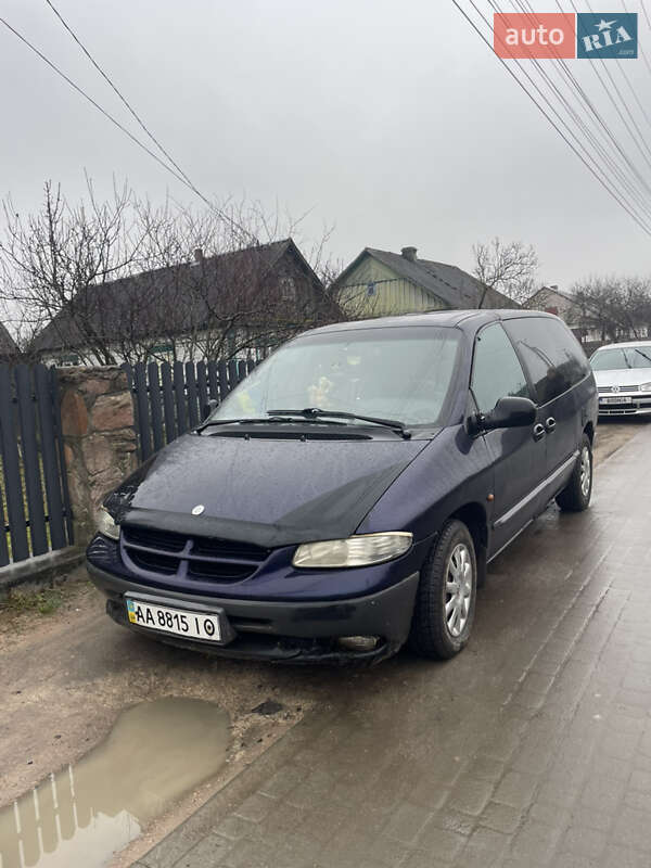 Універсал Chrysler Voyager 1997 в Олевську