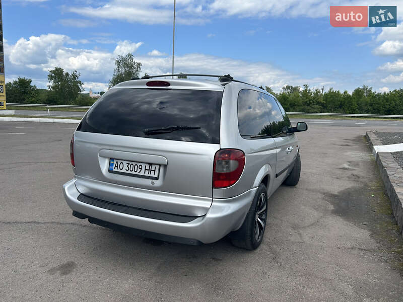 Минивэн Chrysler Voyager 2004 в Ужгороде фото 5 Минивэн Chrysler Voyager 2004 в Ужгороде