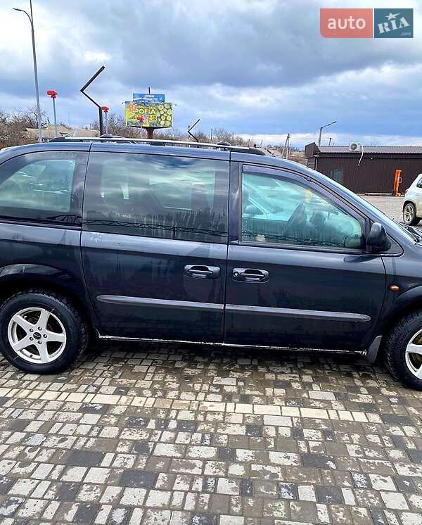 Минивэн Chrysler Voyager 2002 в Новоукраинке