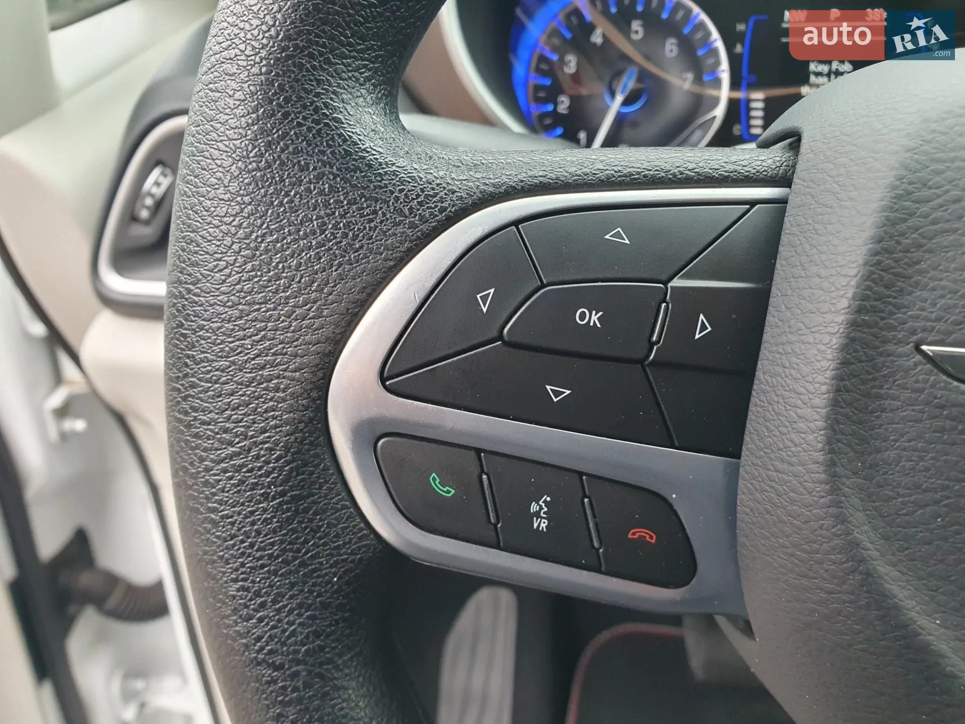 2020 Chrysler Voyager - мініатюра 53