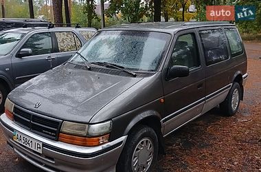 Мінівен Chrysler Voyager 1996 в Києві