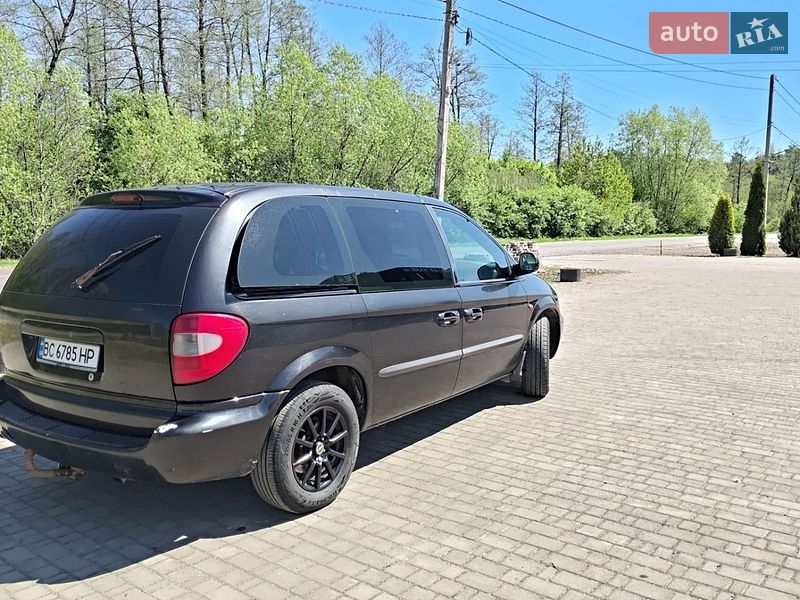 Мінівен Chrysler Voyager 2002 в Новояворівську