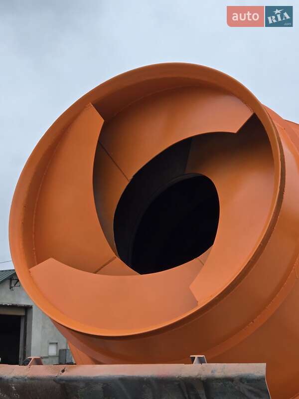 Бетонозмішувач (Міксер) Cifa SRY 1300 2011 в Бурштині