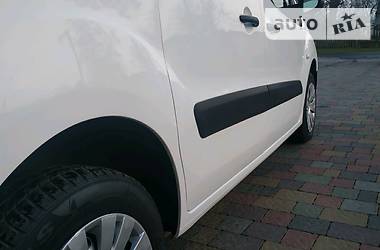 Вантажопасажирський фургон Citroen Berlingo 2015 в 