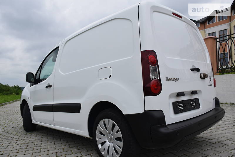 Вантажопасажирський фургон Citroen Berlingo 2015 в Дрогобичі
