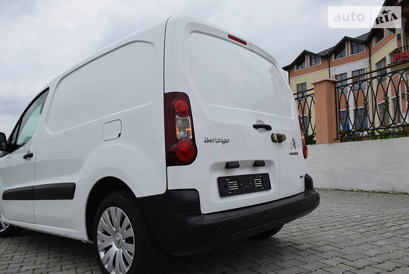 Вантажопасажирський фургон Citroen Berlingo 2015 в Дрогобичі
