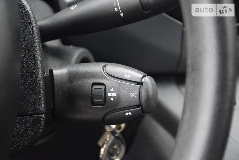 Вантажопасажирський фургон Citroen Berlingo 2015 в Дрогобичі
