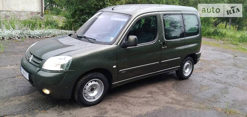 Вантажопасажирський фургон Citroen Berlingo 2005 в Коломиї