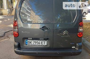 Грузопассажирский фургон Citroen Berlingo 2015 в Ровно