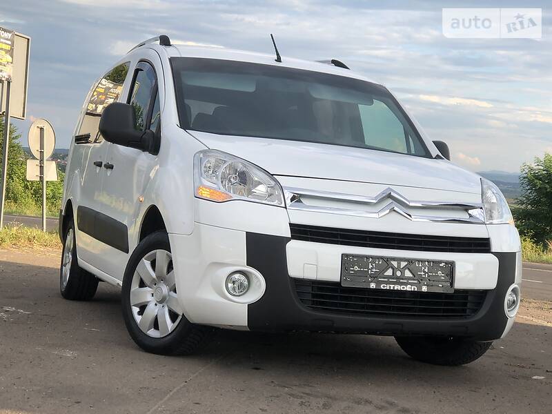 Вантажопасажирський фургон Citroen Berlingo 2011 в Дрогобичі