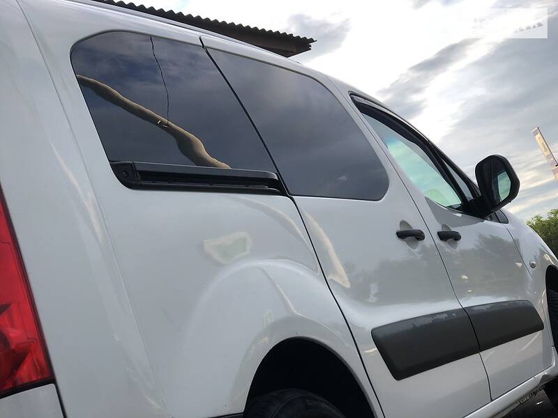 Вантажопасажирський фургон Citroen Berlingo 2011 в Дрогобичі