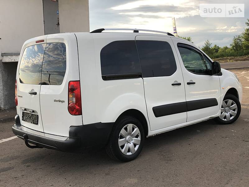 Вантажопасажирський фургон Citroen Berlingo 2011 в Дрогобичі