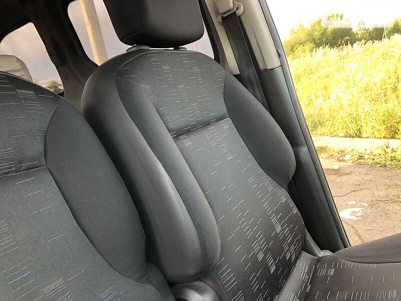 Вантажопасажирський фургон Citroen Berlingo 2011 в Дрогобичі