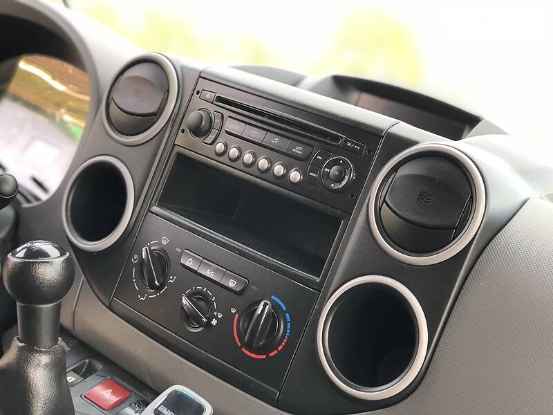 Вантажопасажирський фургон Citroen Berlingo 2011 в Дрогобичі