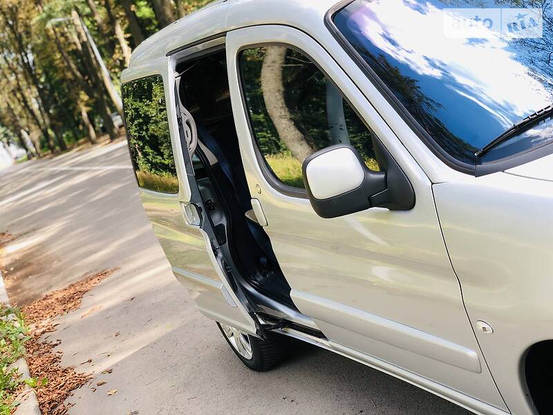 Мінівен Citroen Berlingo 2006 в Чернівцях