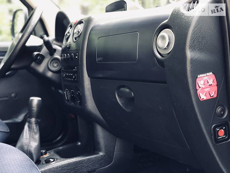 Мінівен Citroen Berlingo 2006 в Чернівцях