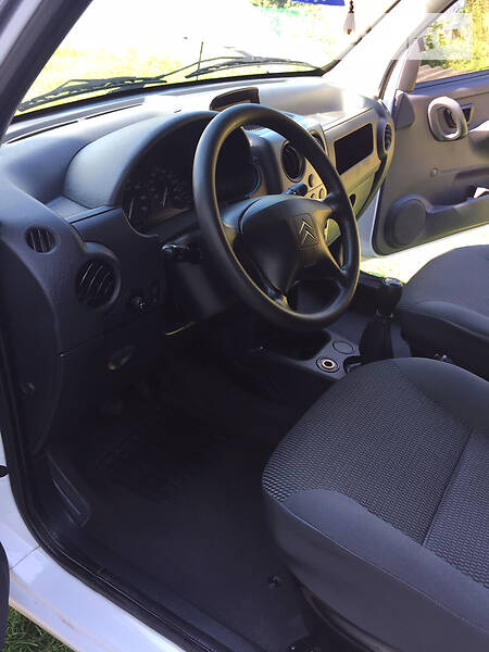 Універсал Citroen Berlingo 2009 в Рівному