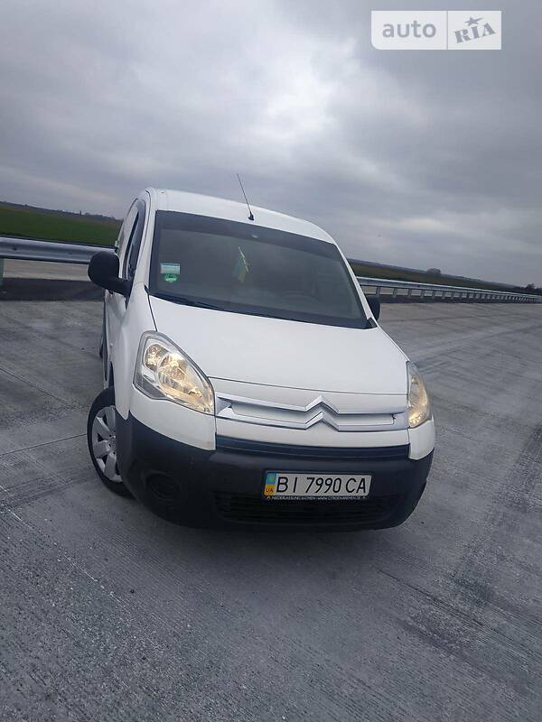 Вантажопасажирський фургон Citroen Berlingo 2011 в Кобеляках