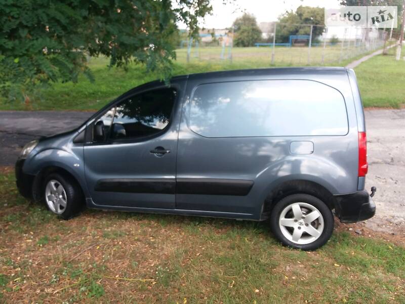 Грузовой фургон Citroen Berlingo 2008 в Звенигородке
