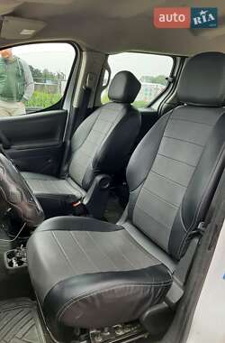 Минивэн Citroen Berlingo 2010 в 