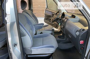 Універсал Citroen Berlingo 2004 в 