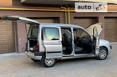 Універсал Citroen Berlingo 2004 в 
