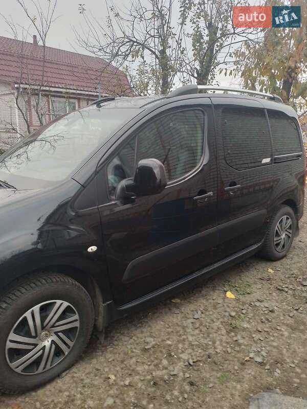 Хэтчбек Citroen Berlingo 2010 в Умани