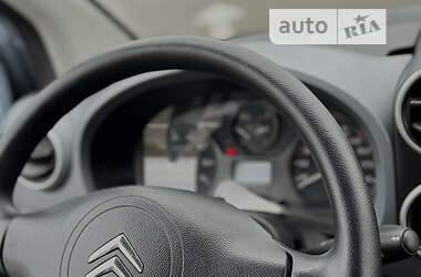 Минивэн Citroen Berlingo 2010 в 