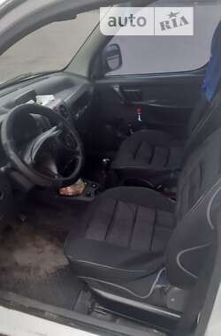 Грузовой фургон Citroen Berlingo 2004 в 